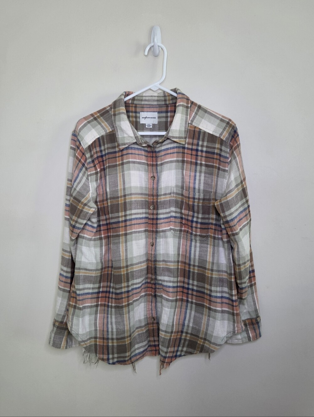 Women's American Eagle Plaid Distressed Flannel Shirt Sz Medium